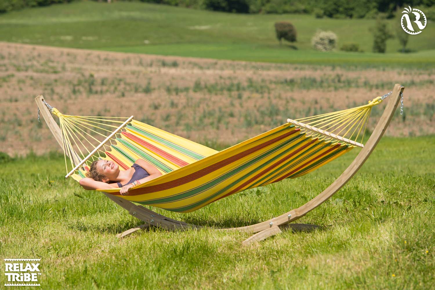 aruba-vanilla-single-xl-weatherproof-hammock-with-bars-multicolor-yelllow-garden-wood-stand
