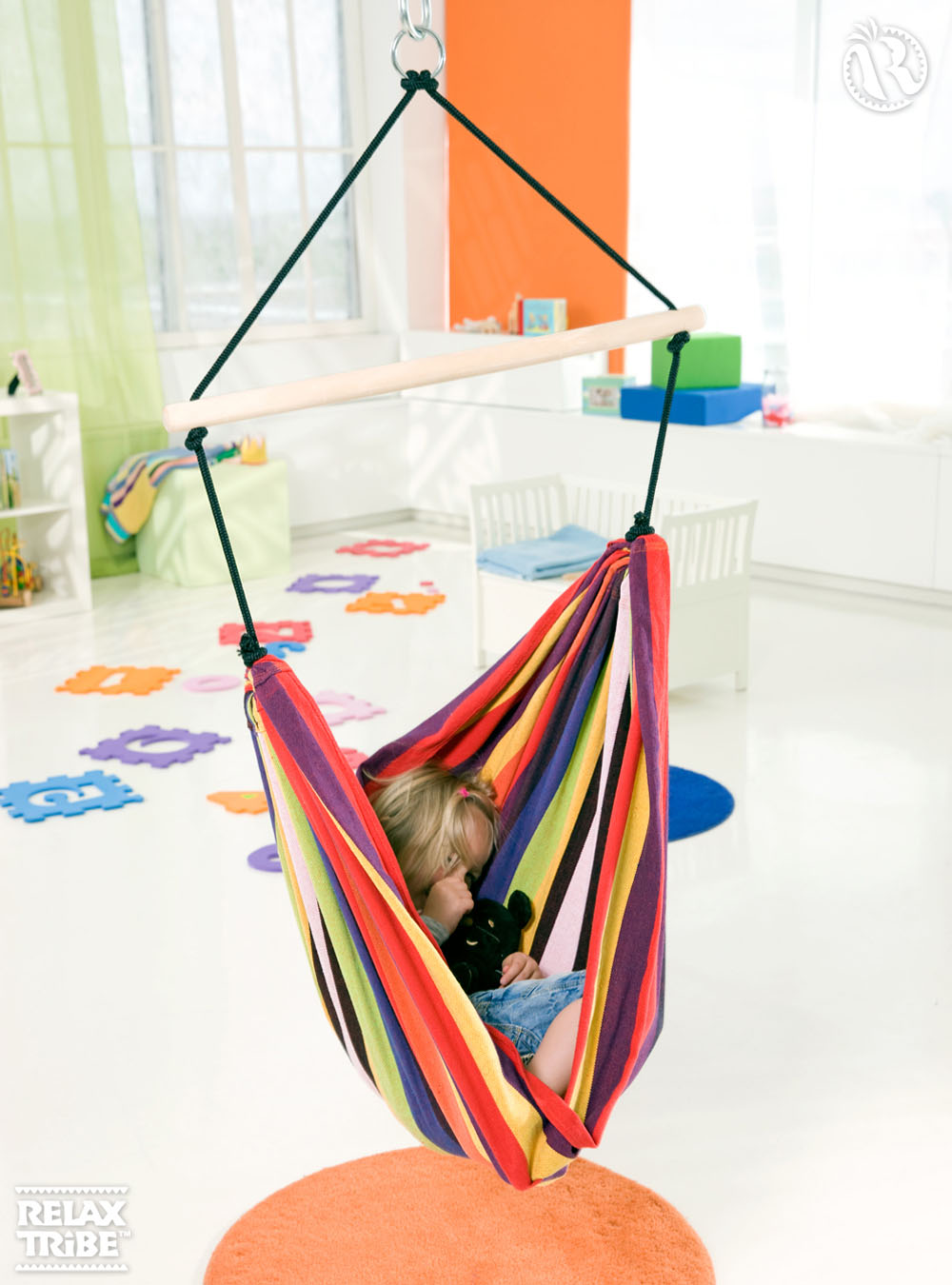 kids-relax-rainbow-weatherproof-hanging-hammock-chair-for-children-home-garden-multicolor-playroom