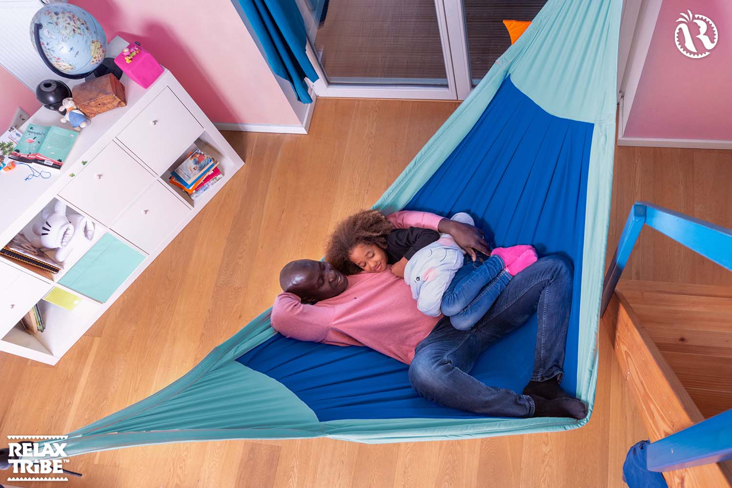 moki-dolphy-double-parent-and-kid-therapy-hammock-pure-organic-cotton-with-suspension-max-160kg-blue-light-turquoise-bedroom