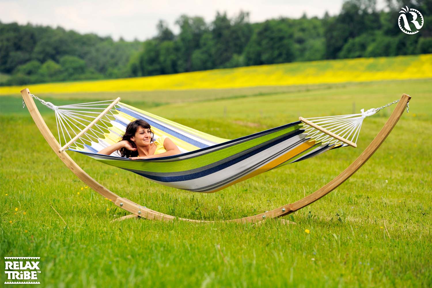 tonga-kolibri-single-weatherproof-hammock-with-bars-multicolor-yellow-outdoor-wood-stand